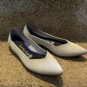 NWOT Rothy’s pointed toe flats